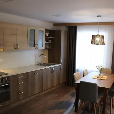 Anicka Villa