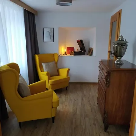 Anicka Villa *